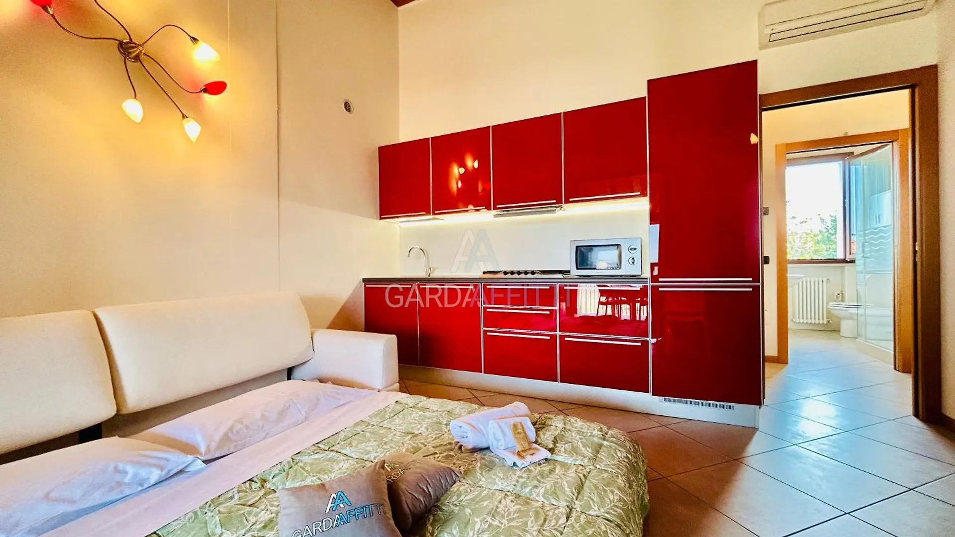 Apartamento Nido Di Rondine Apt - Bilocale Moderno Con Piscina Sirmione 0*,