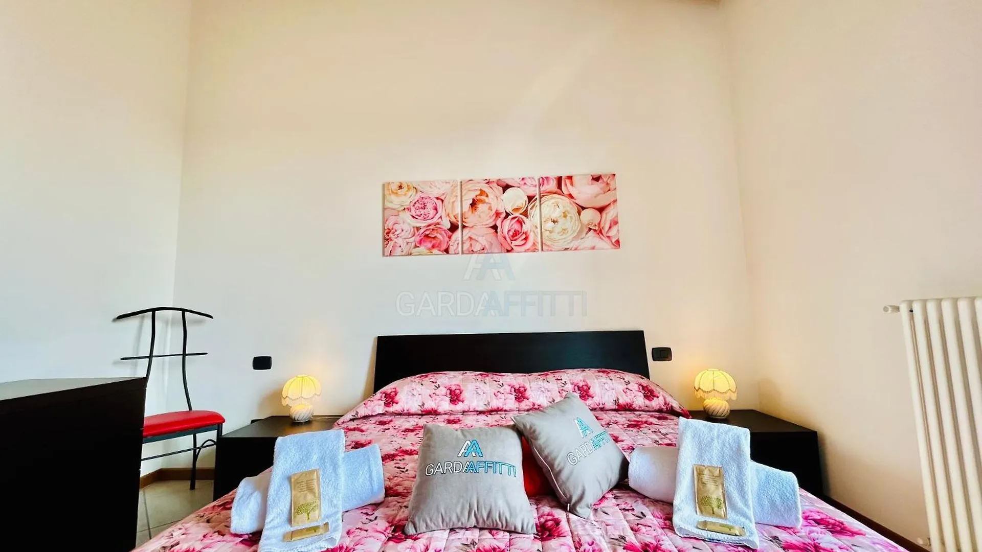 Apartamento Nido Di Rondine Apt - Bilocale Moderno Con Piscina Sirmione 0*,  Italia