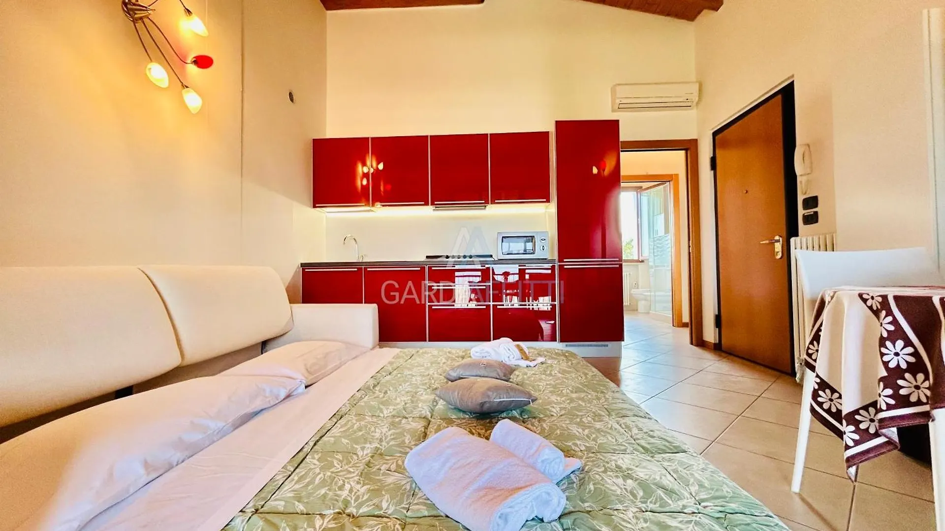 Appartement Nido Di Rondine Apt - Bilocale Moderno Con Piscina à Sirmione