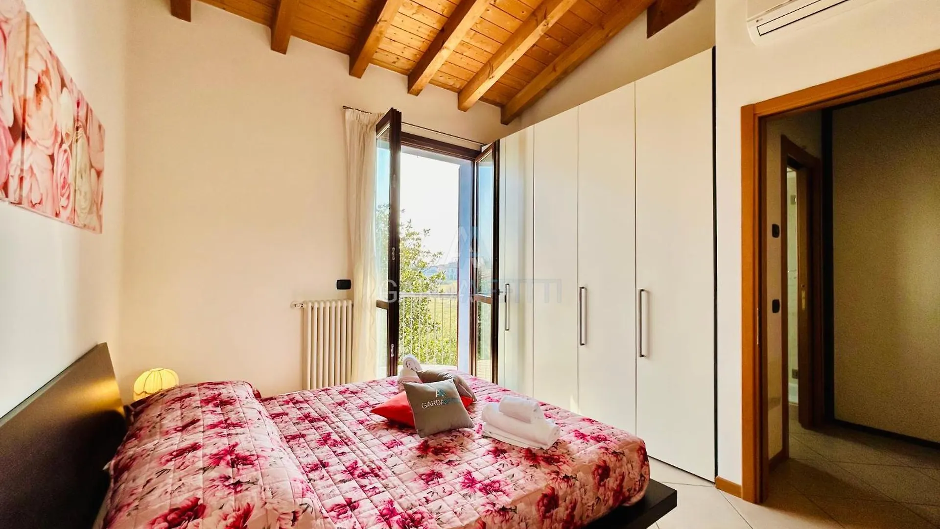 Appartement Nido Di Rondine Apt - Bilocale Moderno Con Piscina à Sirmione 0*,  Italie