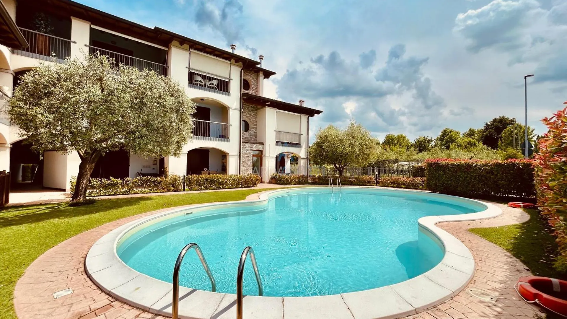 Appartement Nido Di Rondine Apt - Bilocale Moderno Con Piscina à Sirmione Italie