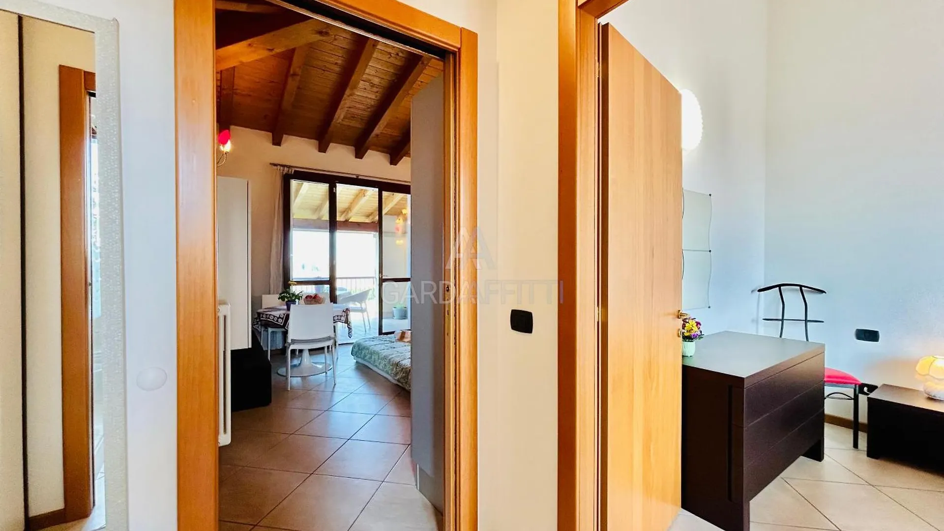 דירות סירמיונה Nido Di Rondine Apt - Bilocale Moderno Con Piscina 0*,  איטליה